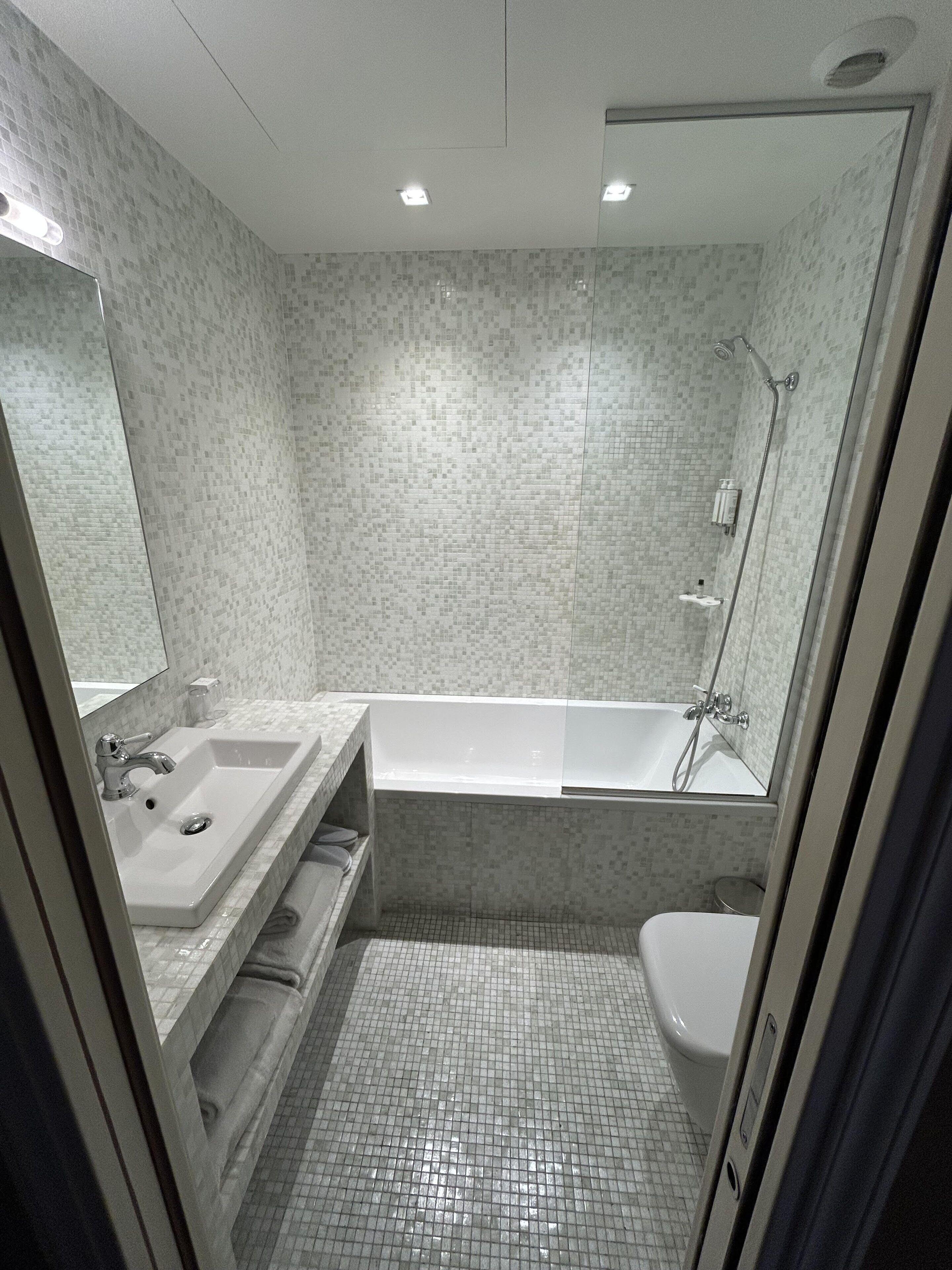 Du Continent Hotel Paris